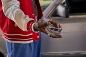 8 tips to reduce your monthly car expenses